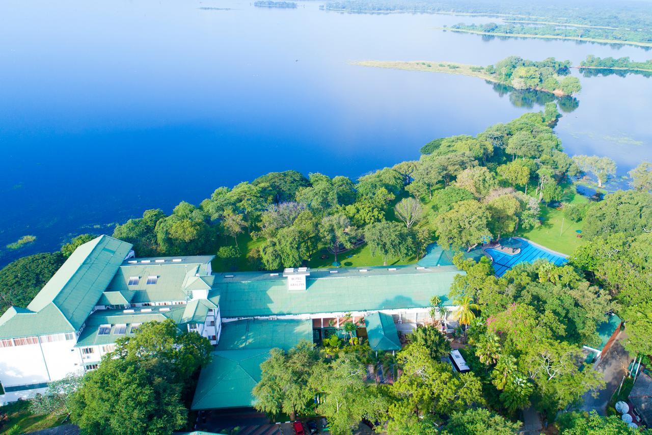 Hotel Sudu Araliya Polonnaruwa Bagian luar foto