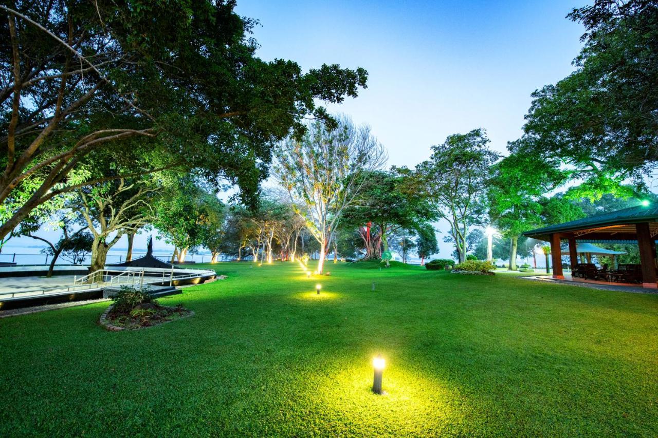 Hotel Sudu Araliya Polonnaruwa Bagian luar foto
